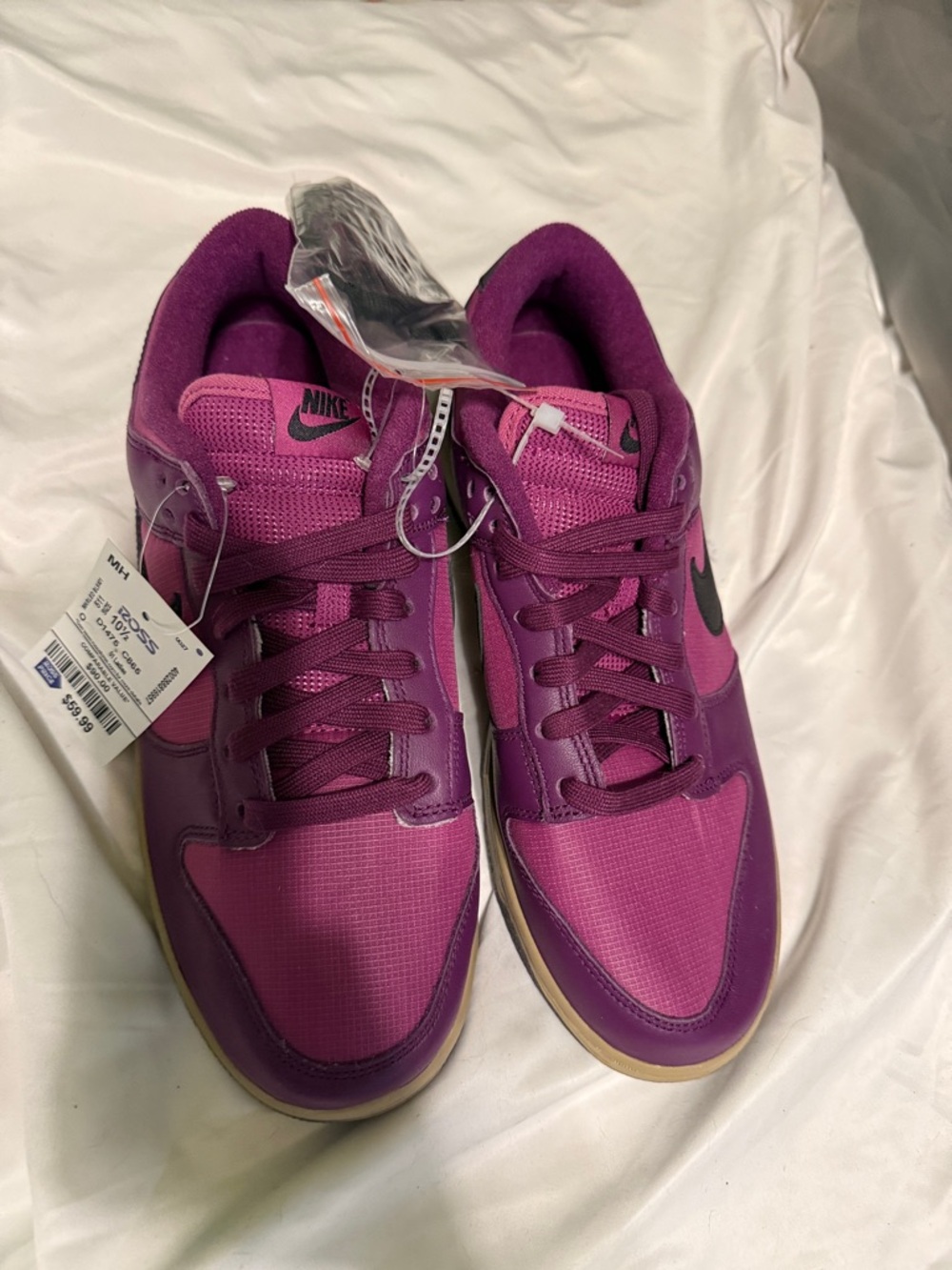 Nike Women's Pink and Purple Low-Top Sneakers